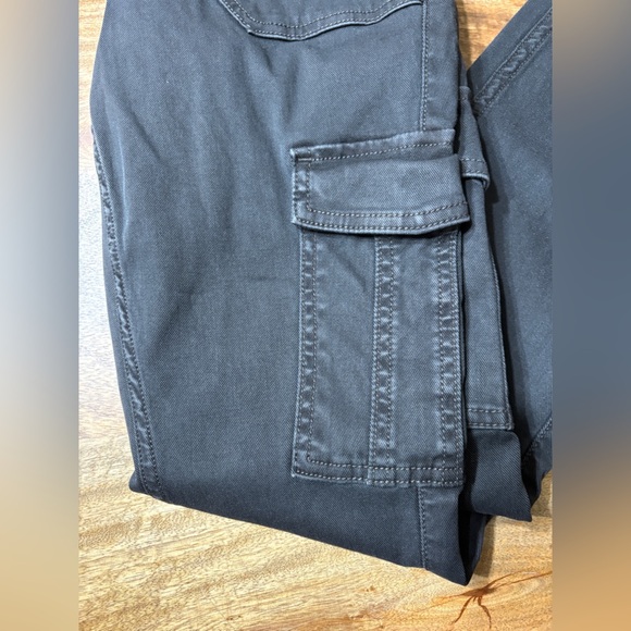 Spanx Gray Stretch Twill Ankle Cargo Pants Womens Small - Picture 4 of 8
